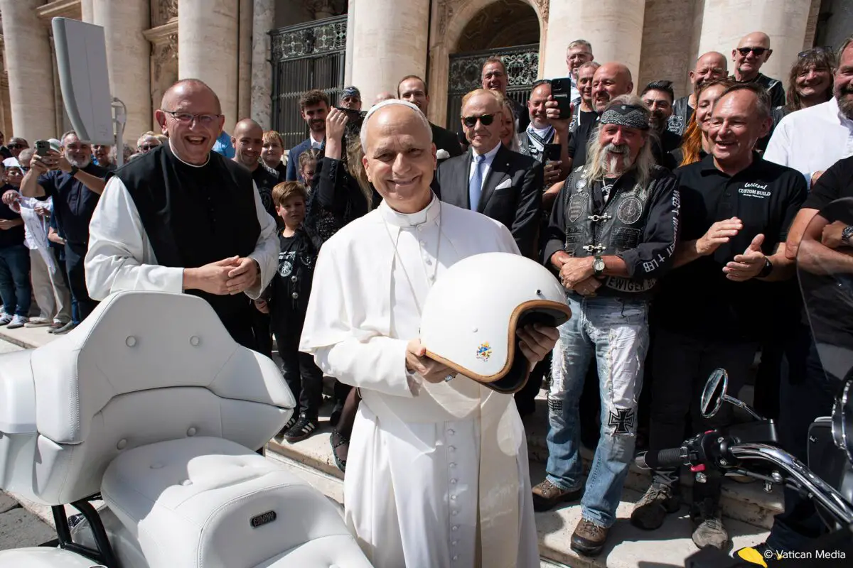 2026 BMW R18 Transcontinental Pope Leo XIV Edition