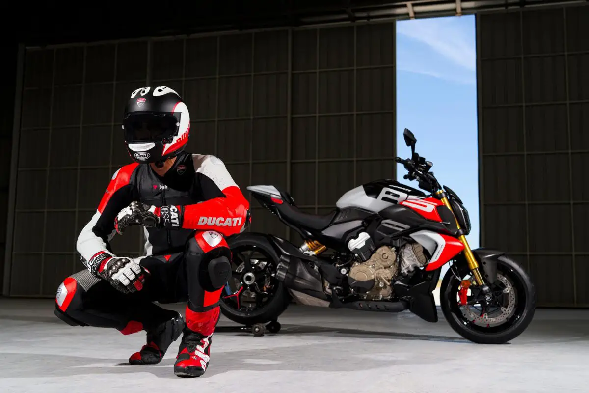 2026 Ducati Diavel V4 RS