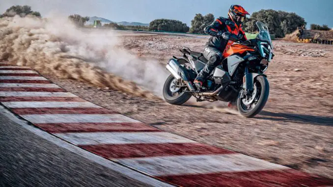 2026 KTM 1390 Super Adventure S EVO