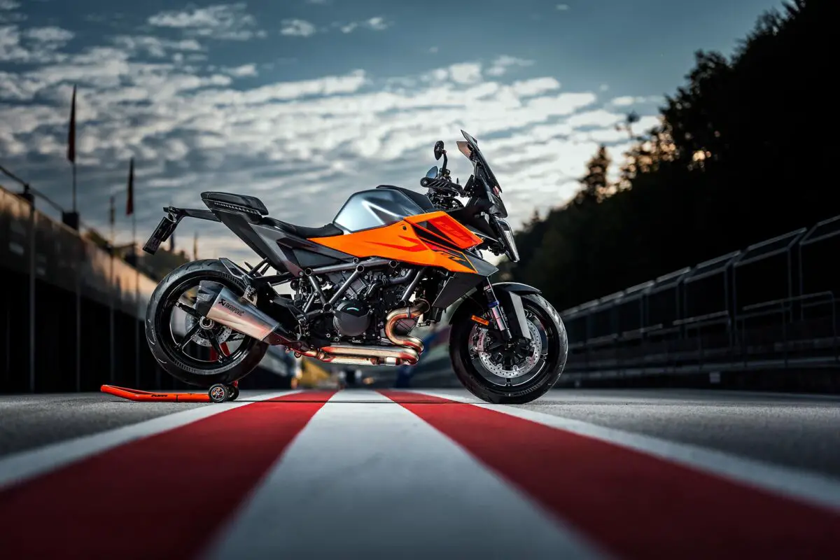 2026 KTM 1390 Super Duke GT