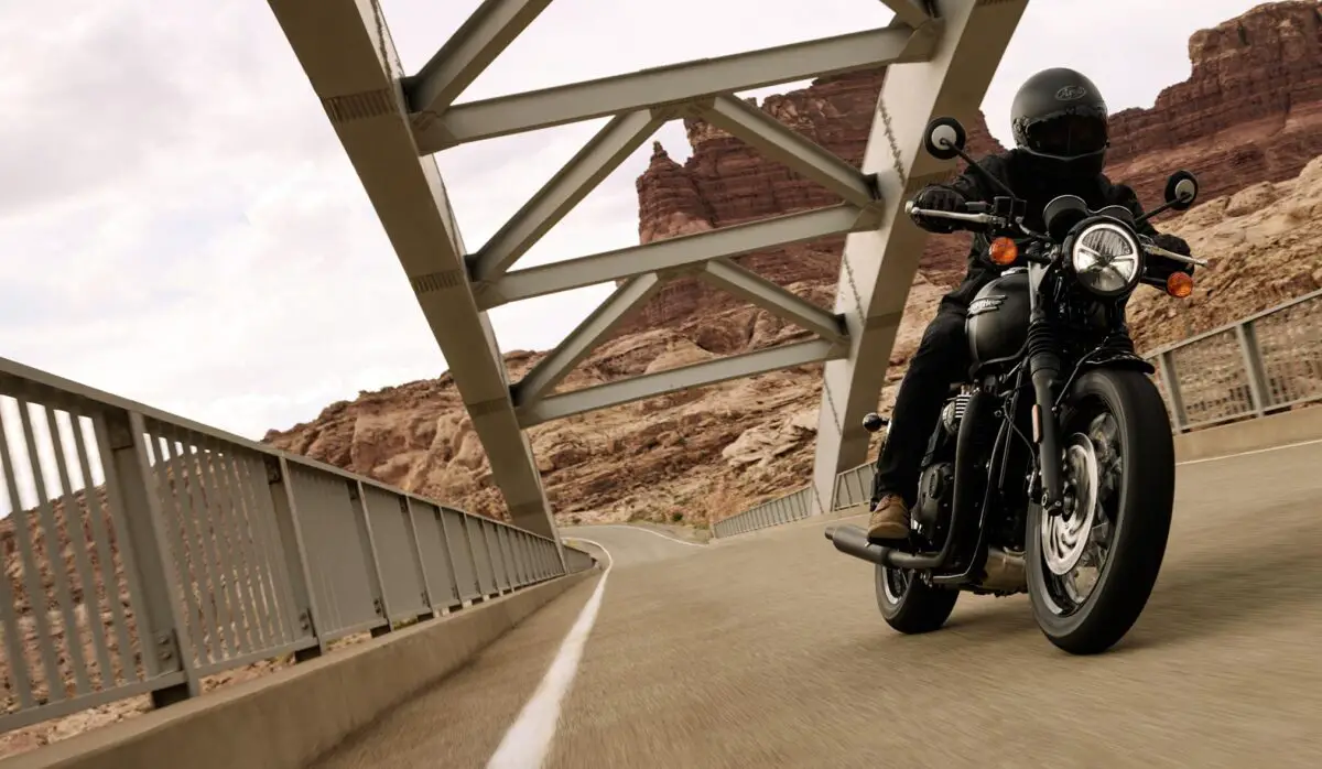 2026 Triumph Bonneville T120 Black