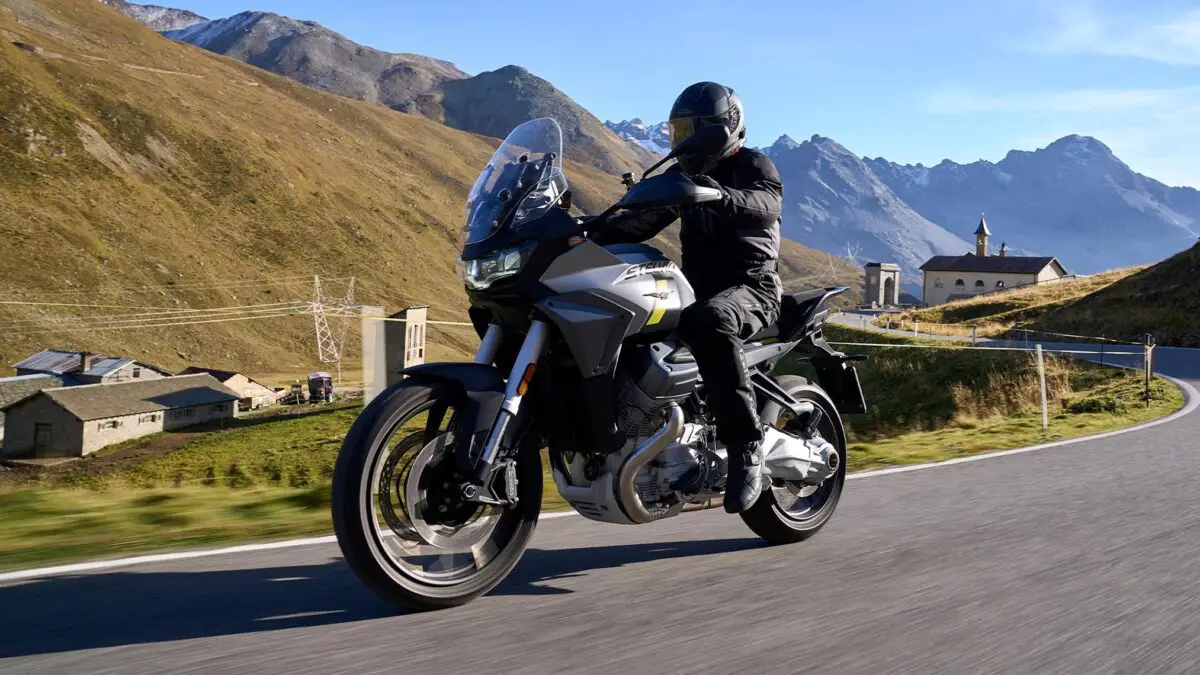 2026 Moto Guzzi Stelvio